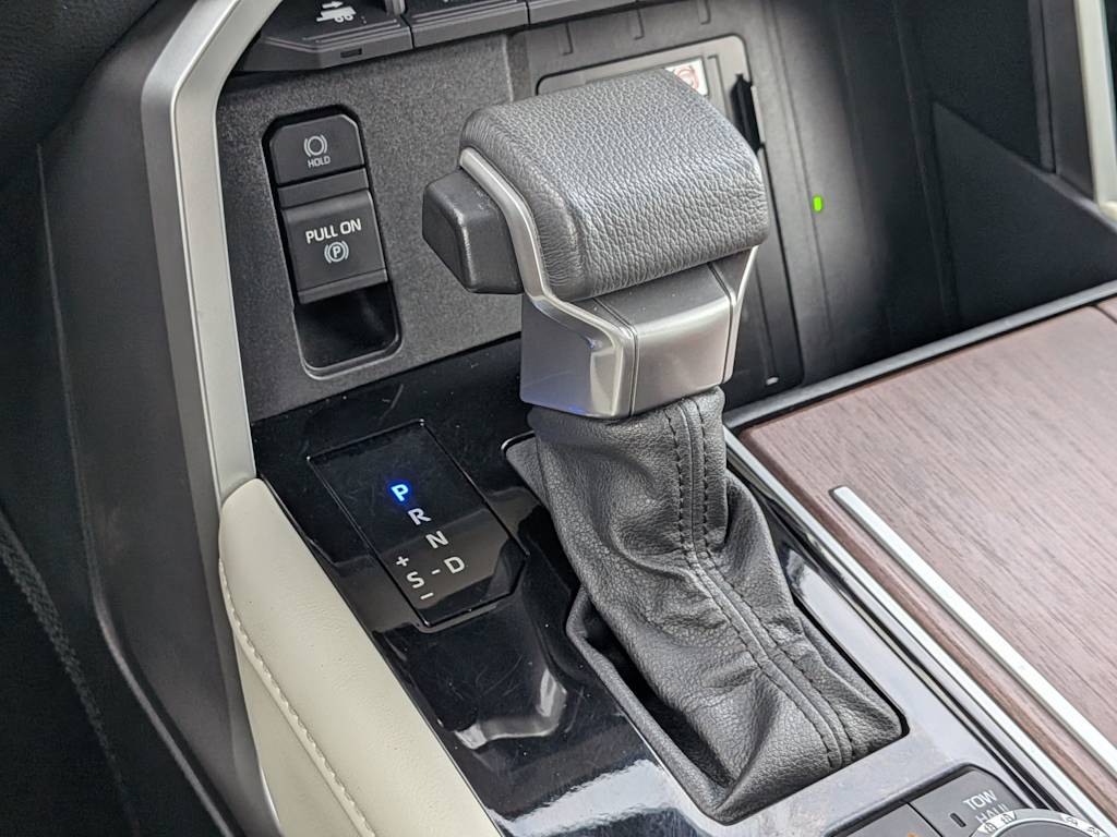 Thumbnail: 2022 Toyota Tundra - 16