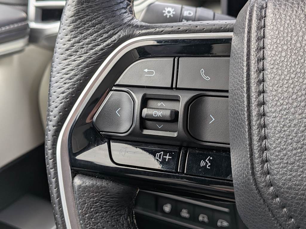 Thumbnail: 2022 Toyota Tundra - 32