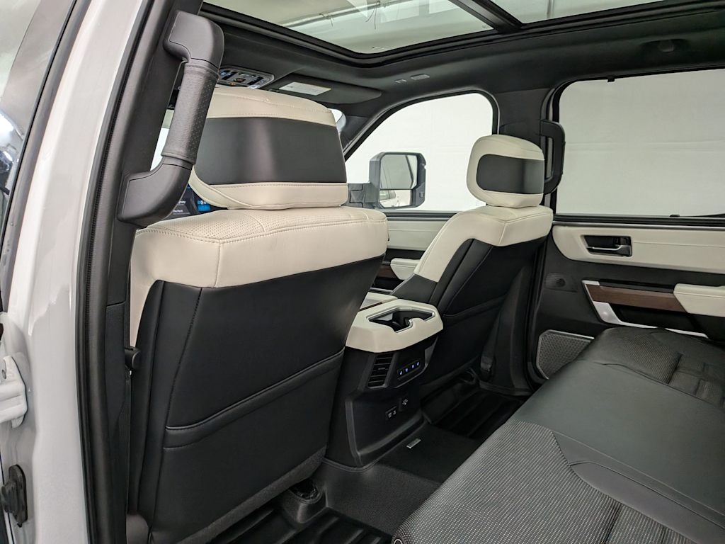 Thumbnail: 2022 Toyota Tundra - 13