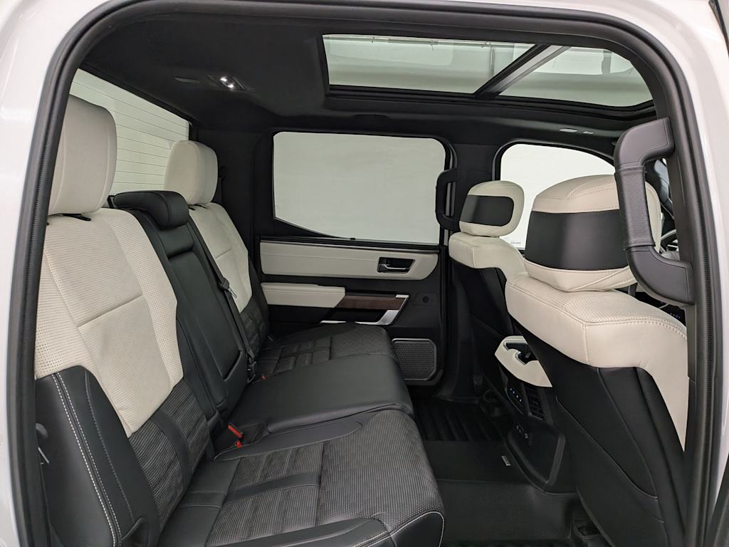 Thumbnail: 2022 Toyota Tundra - 31