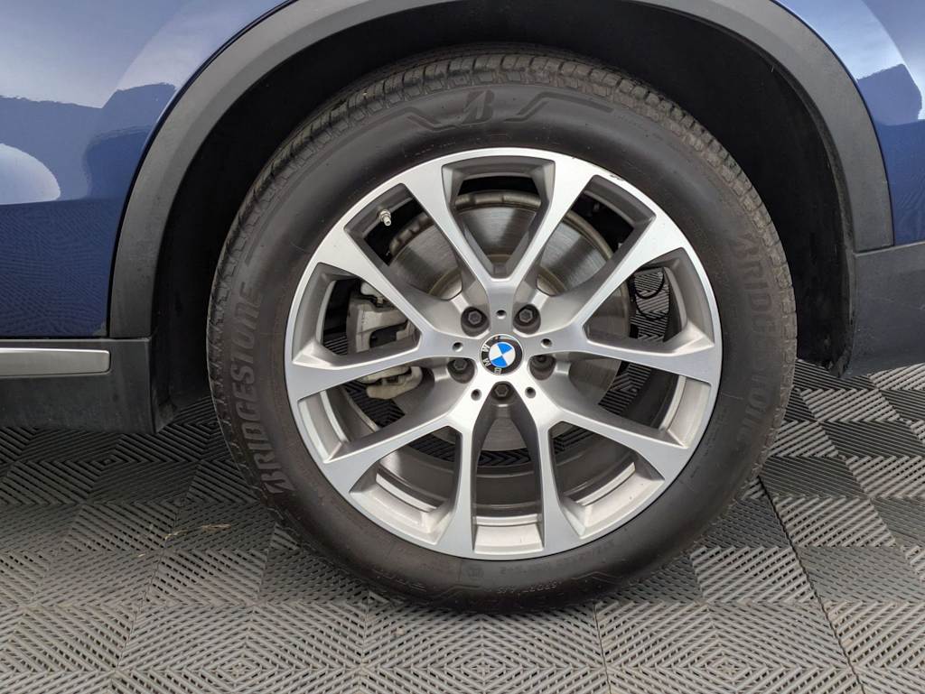 Thumbnail: 2020 BMW X5 - 8