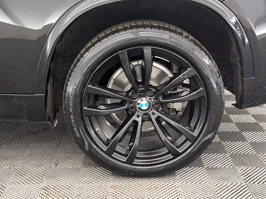 Thumbnail: 2018 BMW X5 - 8