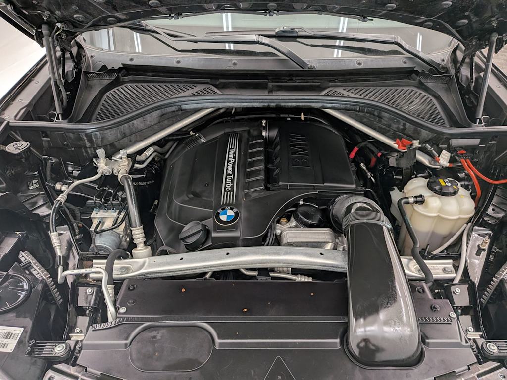 Thumbnail: 2018 BMW X5 - 9