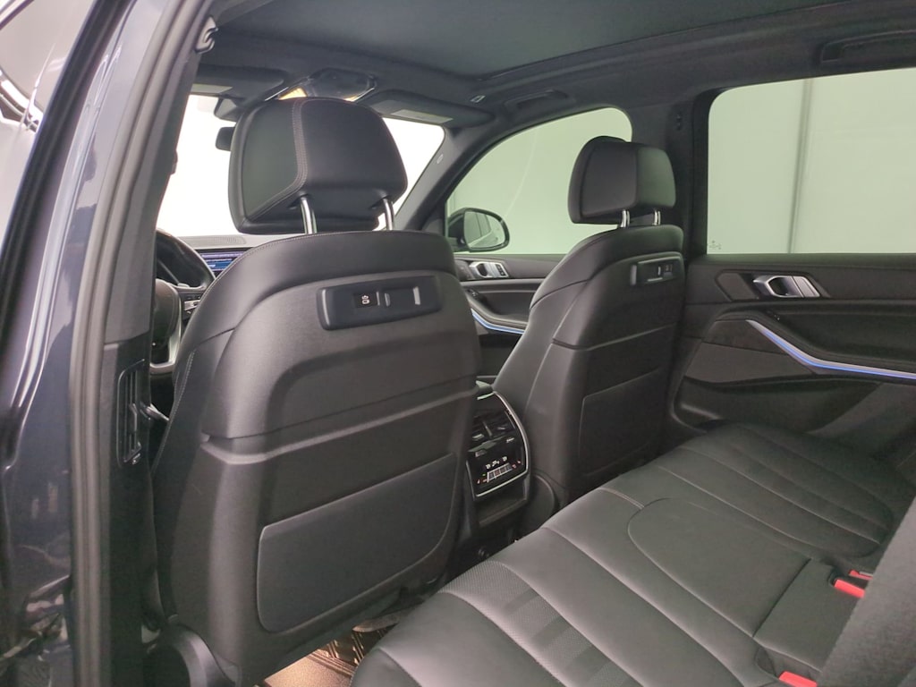Thumbnail: 2022 BMW X5 - 13