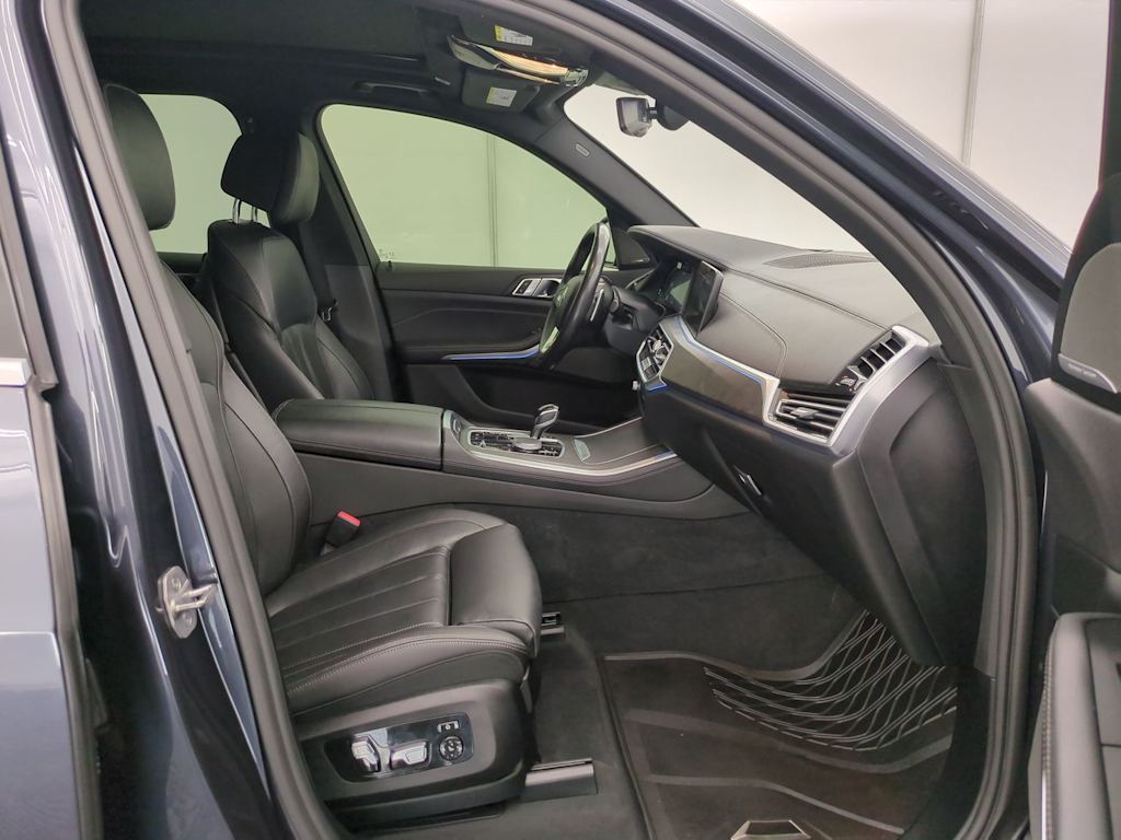 Thumbnail: 2022 BMW X5 - 12
