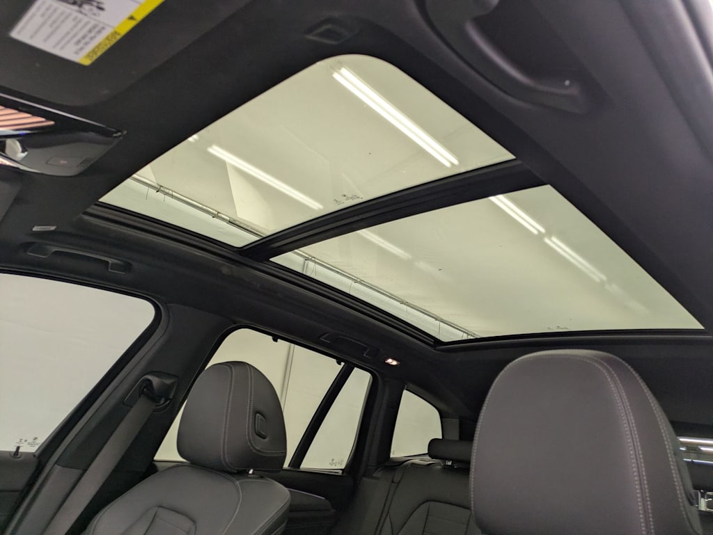 Thumbnail: 2018 BMW X3 - 28