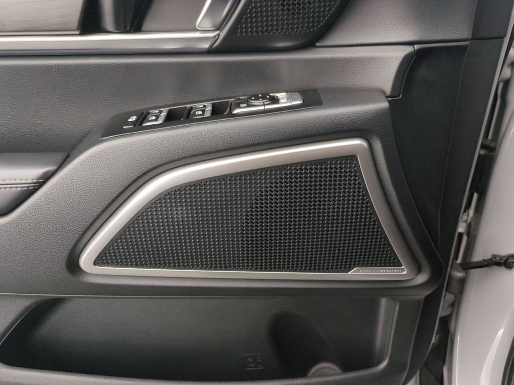 Thumbnail: 2024 Kia Telluride - 35