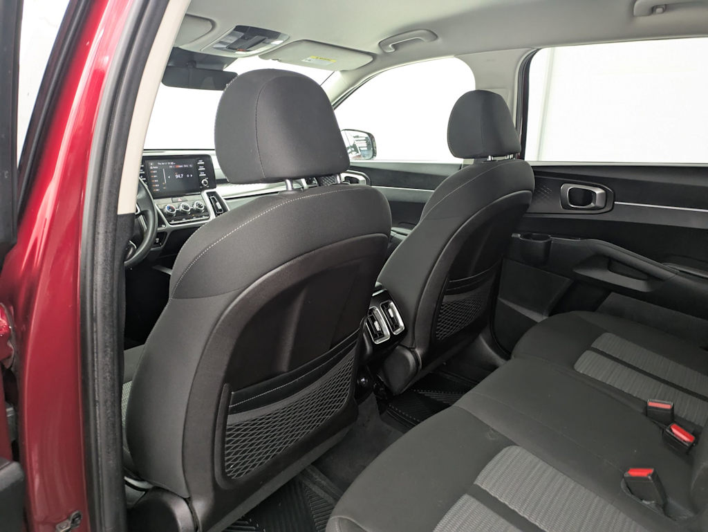 Thumbnail: 2022 Kia Sorento - 13