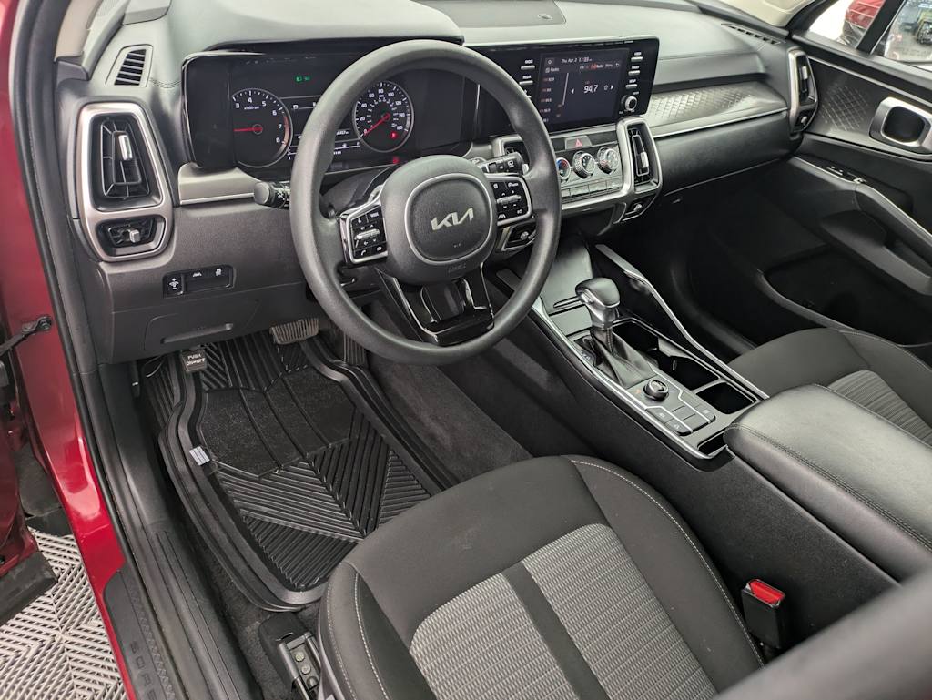 Thumbnail: 2022 Kia Sorento - 2