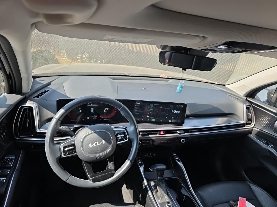 Thumbnail: 2025 Kia Sorento - 2