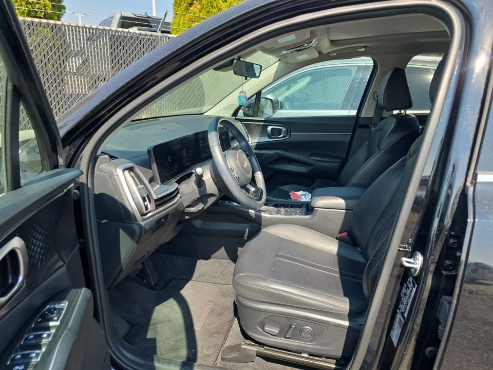 Thumbnail: 2025 Kia Sorento - 5