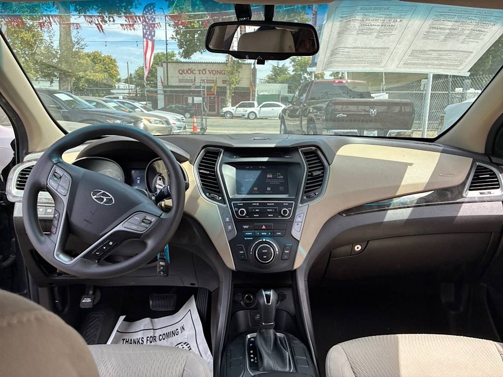 Thumbnail: 2017 Hyundai Santa Fe - 2