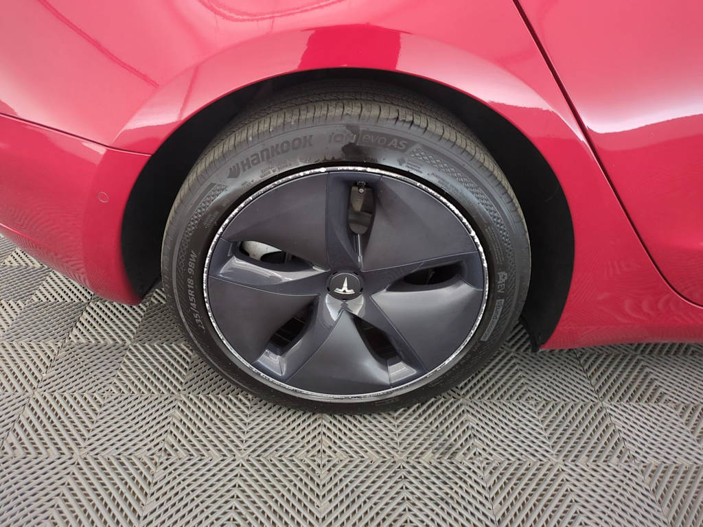 Thumbnail: 2020 Tesla Model 3 - 8