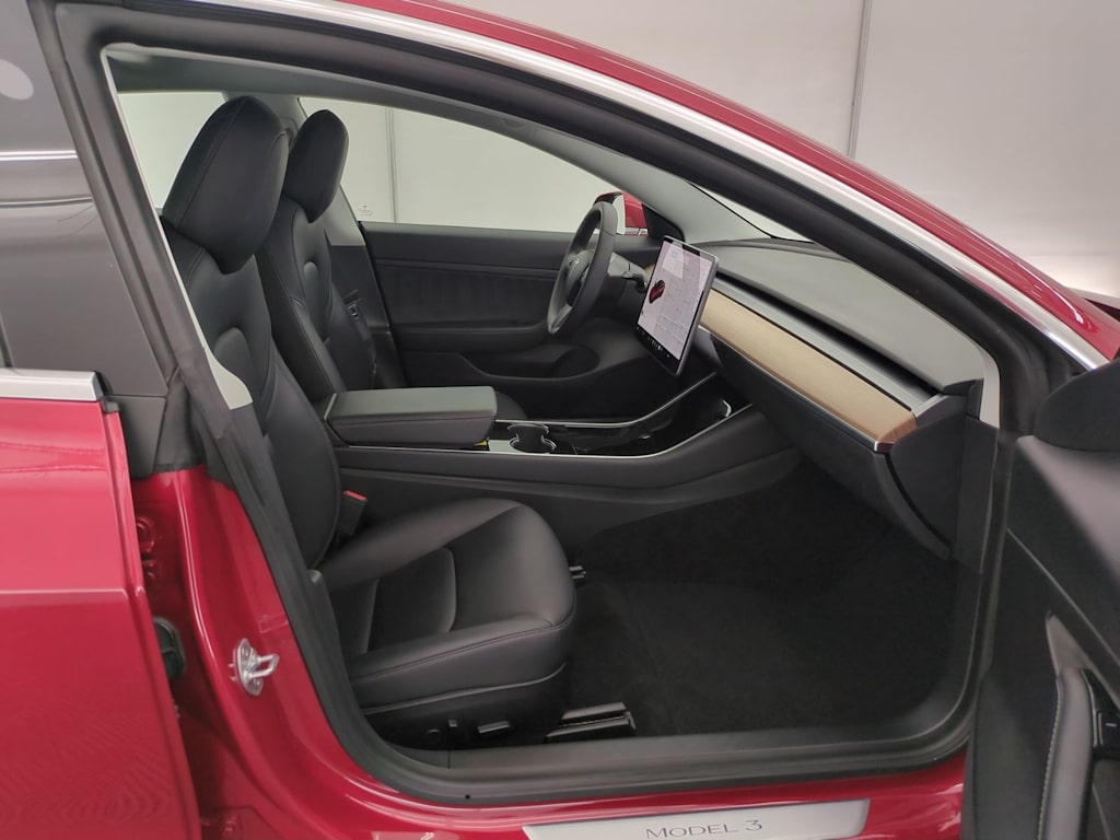 Thumbnail: 2020 Tesla Model 3 - 11