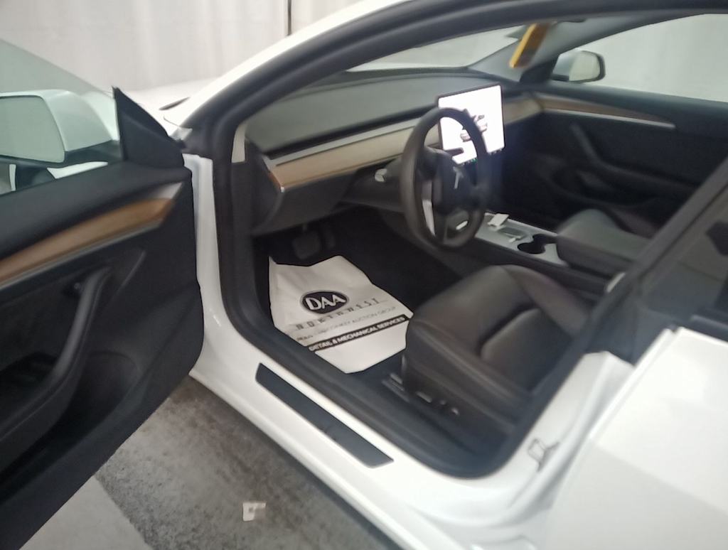 Thumbnail: 2023 Tesla Model 3 - 2