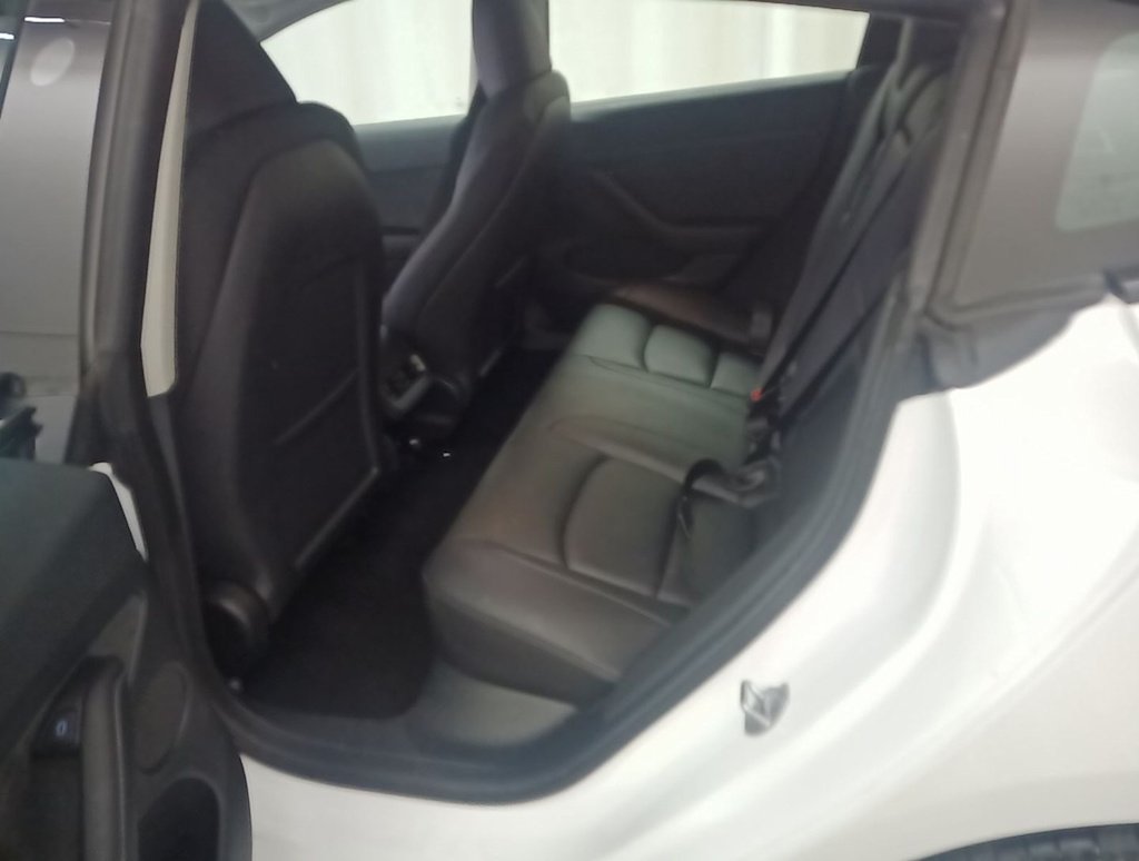 Thumbnail: 2023 Tesla Model 3 - 8