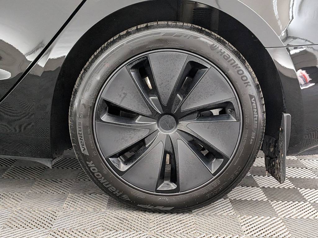 Thumbnail: 2025 Tesla Model 3 - 7