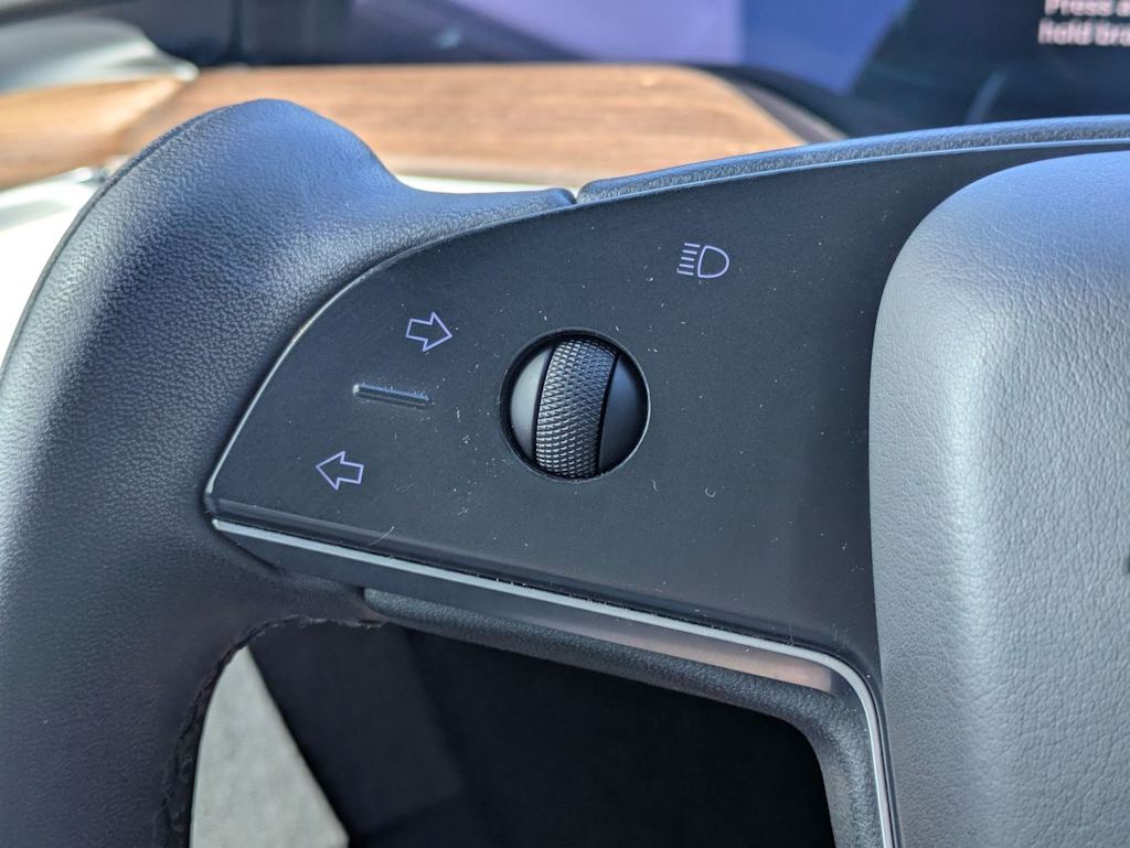 Thumbnail: 2022 Tesla Model S - 26