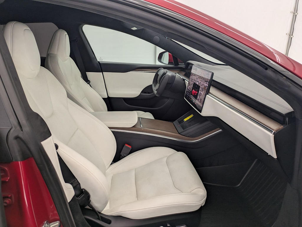Thumbnail: 2022 Tesla Model S - 10
