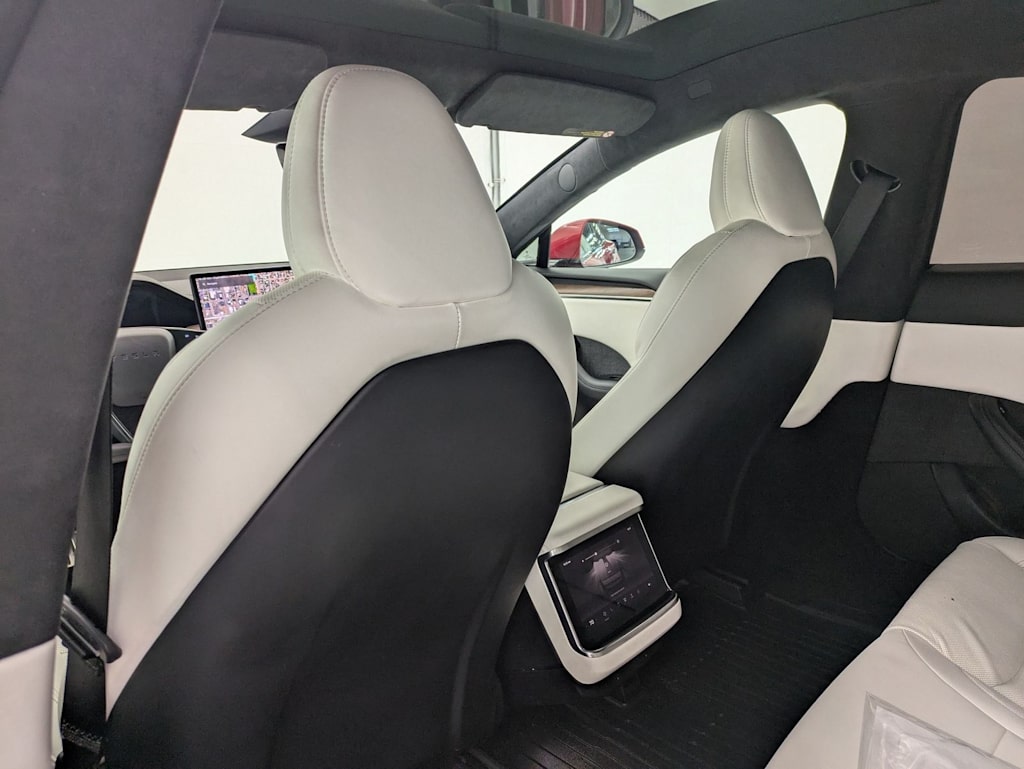 Thumbnail: 2022 Tesla Model S - 11