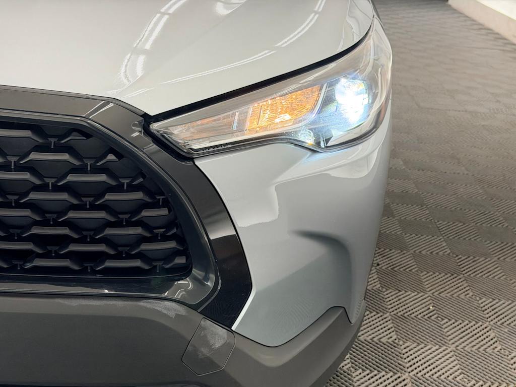 Thumbnail: 2024 Toyota Corolla Cross - 24