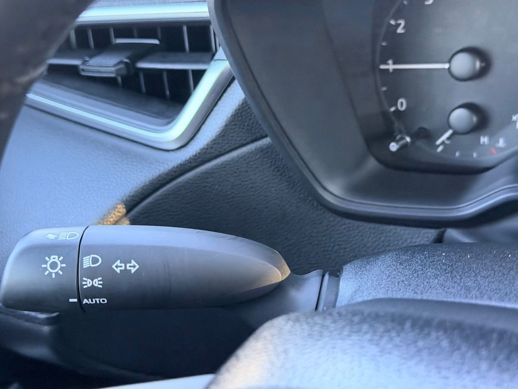 Thumbnail: 2024 Toyota Corolla Cross - 33