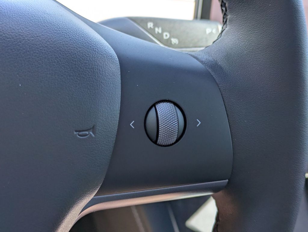 Thumbnail: 2024 Tesla Model Y - 28