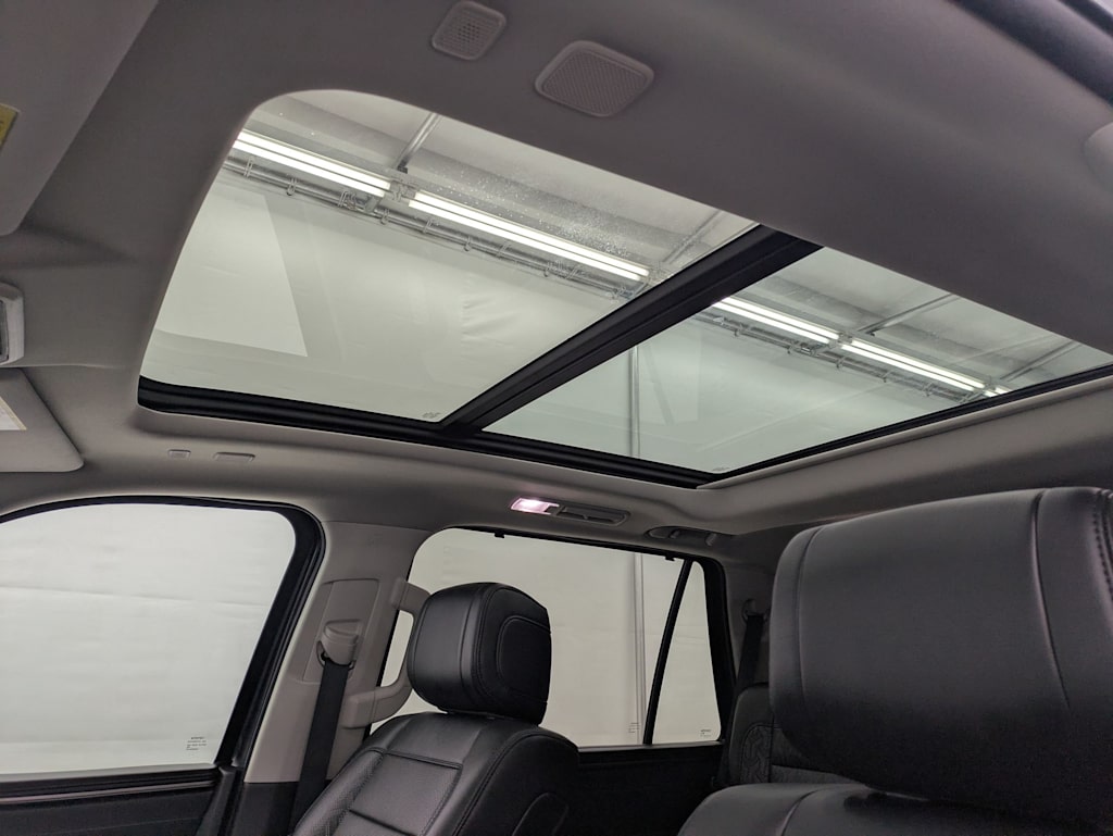 Thumbnail: 2023 Toyota Sequoia - 27