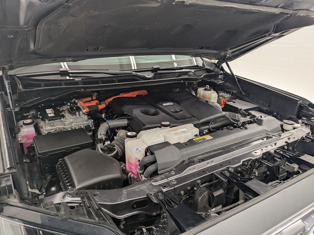 Thumbnail: 2023 Toyota Sequoia - 9