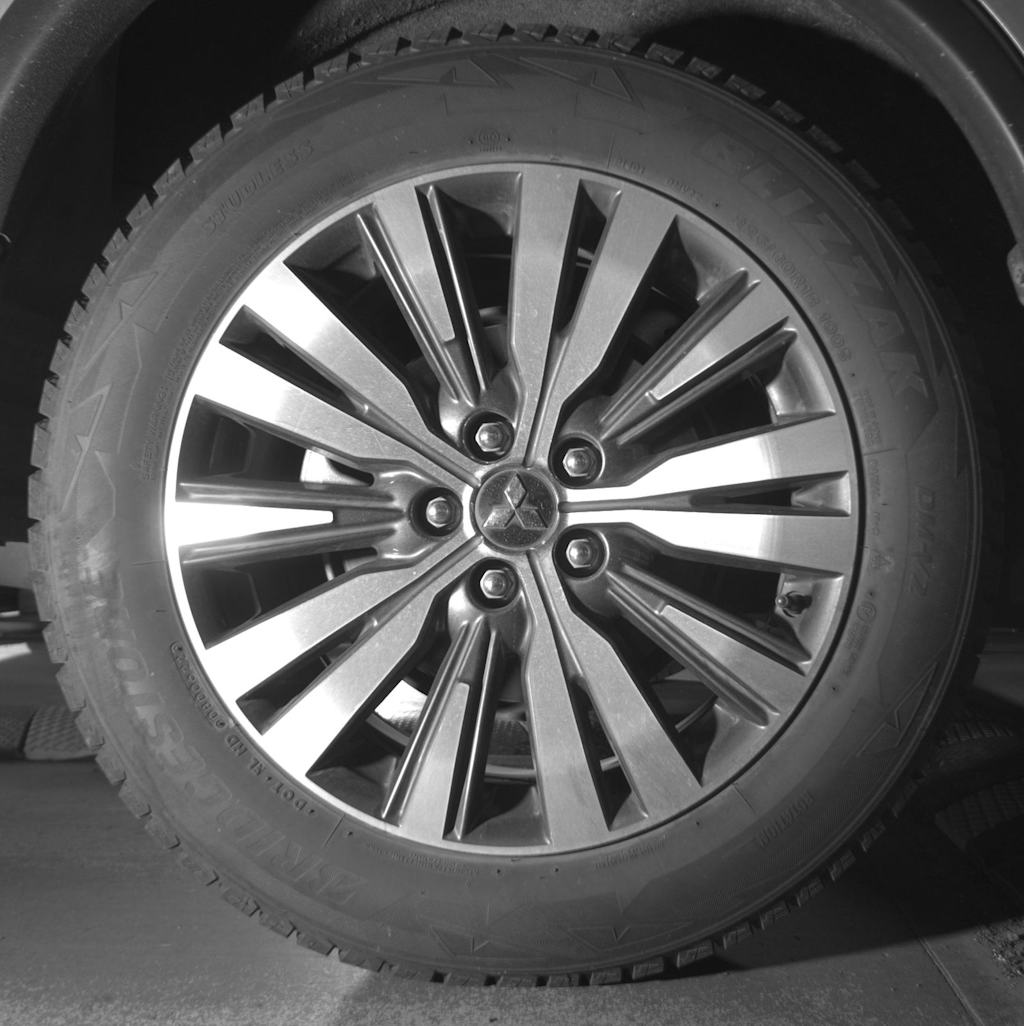 Thumbnail: 2020 Mitsubishi Outlander - 5