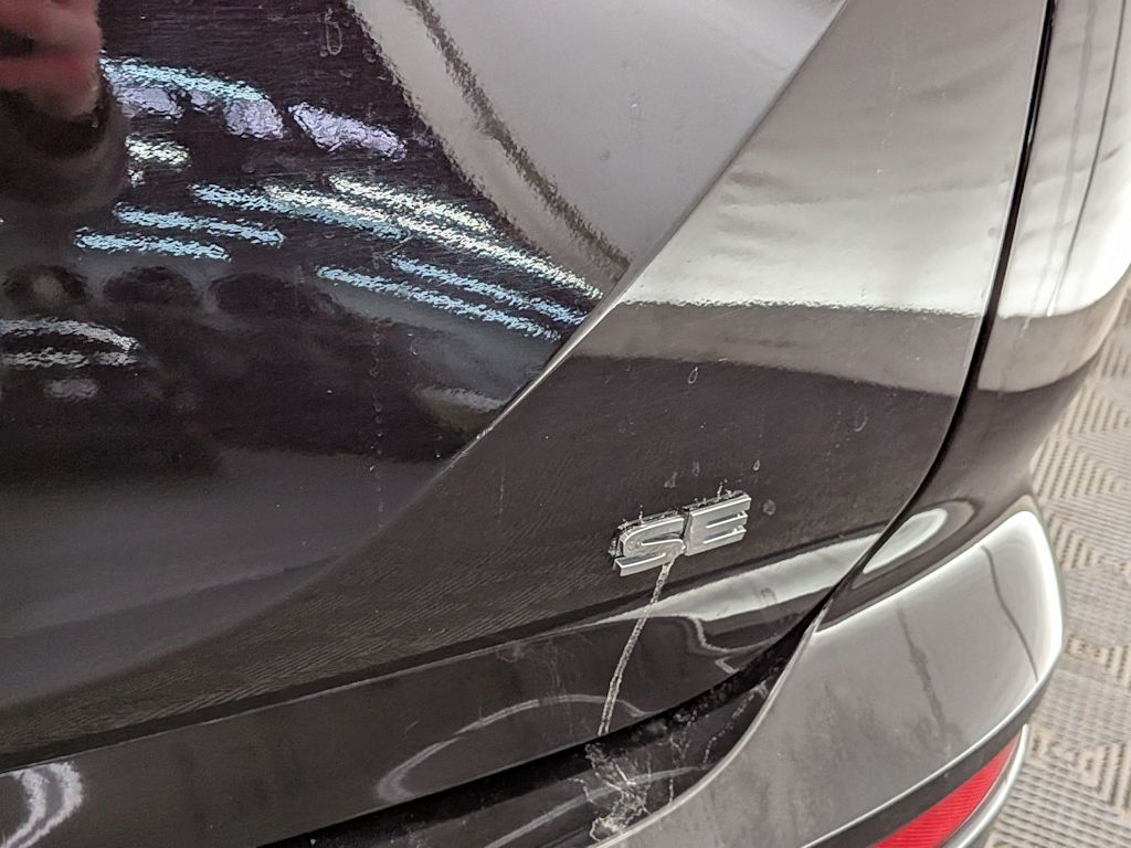 Thumbnail: 2024 Mitsubishi Outlander - 25