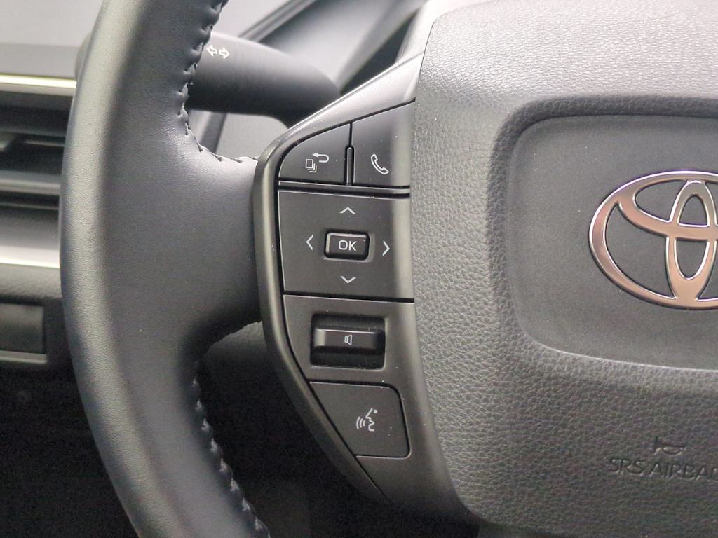 Thumbnail: 2025 Toyota Prius - 7