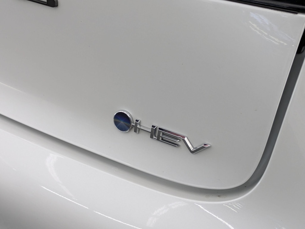 Thumbnail: 2024 Toyota Prius - 7