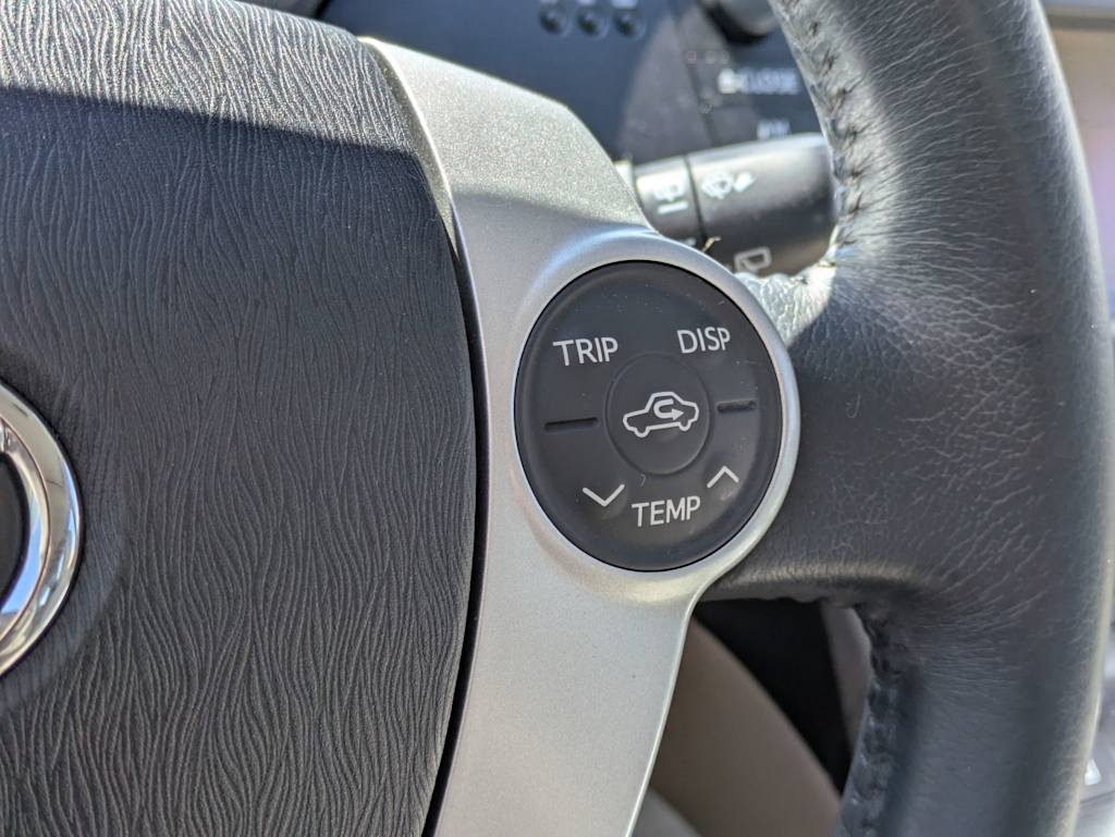 Thumbnail: 2010 Toyota Prius - 30