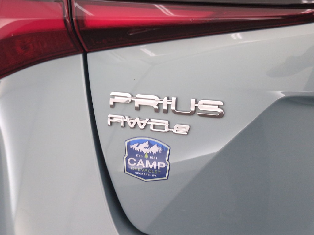 Thumbnail: 2021 Toyota Prius - 7