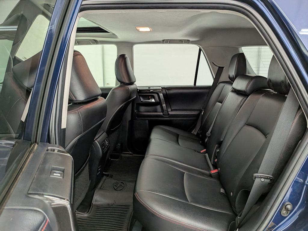 Thumbnail: 2018 Toyota 4Runner - 27