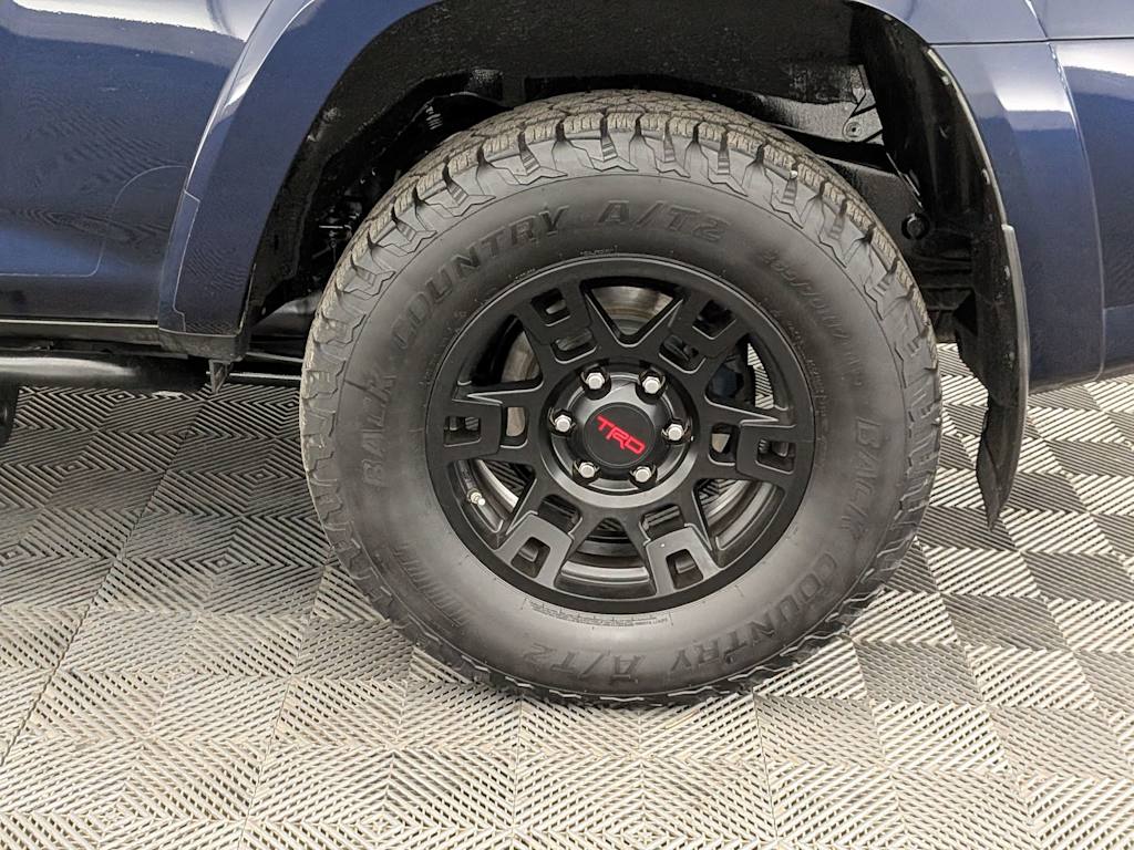 Thumbnail: 2018 Toyota 4Runner - 8