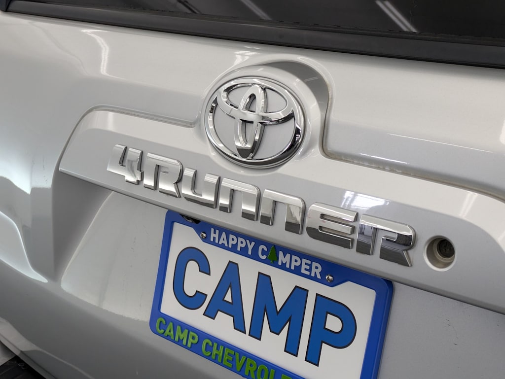 Thumbnail: 2015 Toyota 4Runner - 7