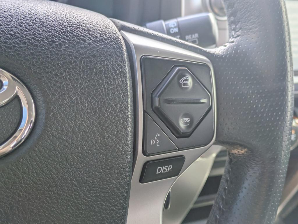Thumbnail: 2015 Toyota 4Runner - 29
