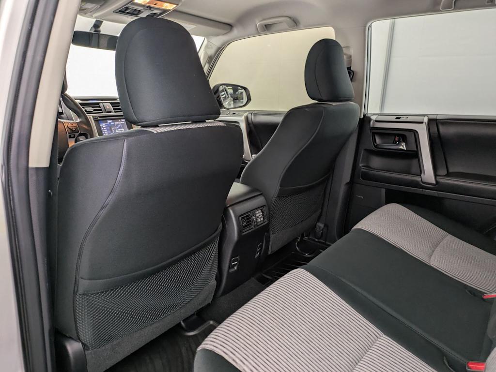 Thumbnail: 2015 Toyota 4Runner - 13