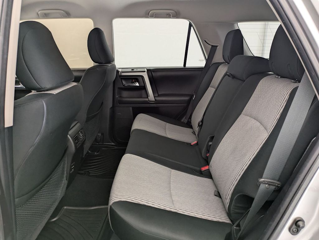 Thumbnail: 2015 Toyota 4Runner - 26