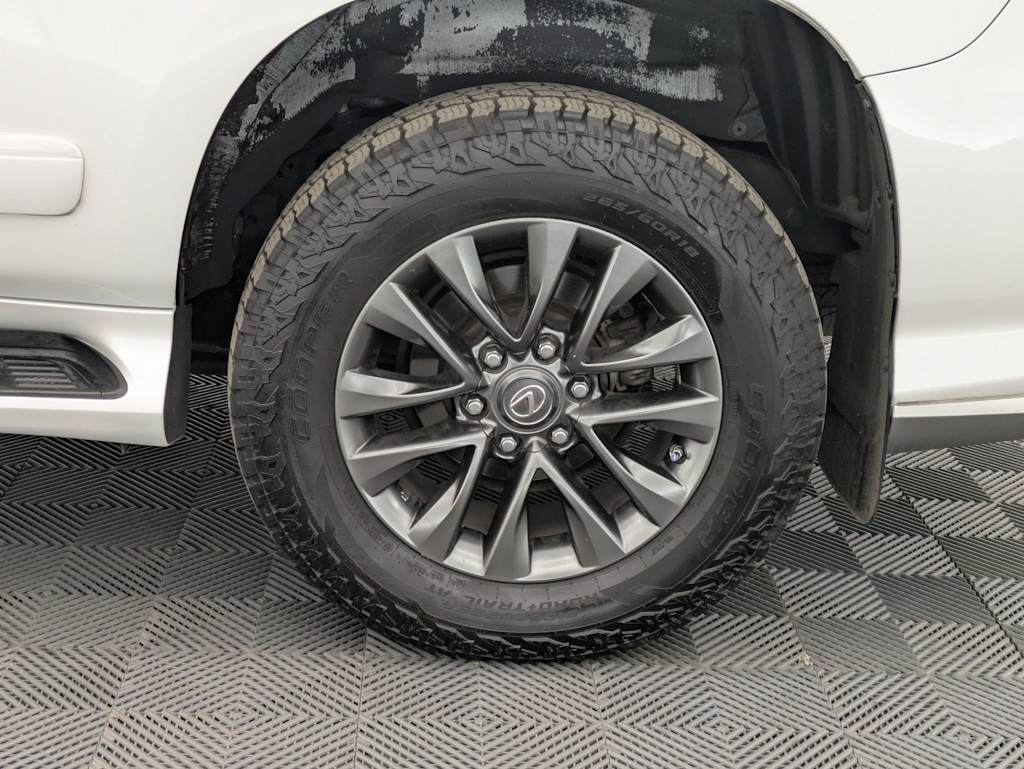 Thumbnail: 2018 Lexus GX - 8