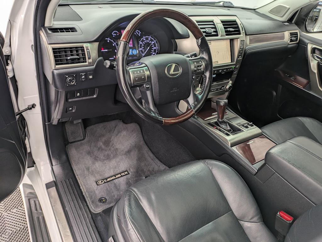 Thumbnail: 2018 Lexus GX - 2