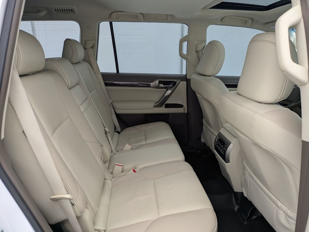 Thumbnail: 2019 Lexus GX - 29