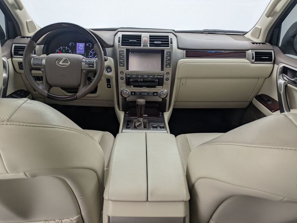 Thumbnail: 2019 Lexus GX - 10