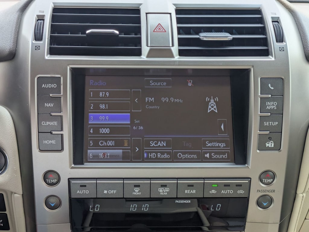 Thumbnail: 2019 Lexus GX - 15