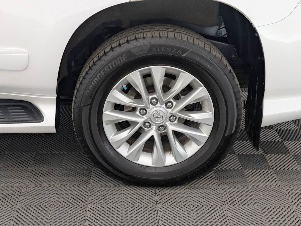 Thumbnail: 2019 Lexus GX - 8
