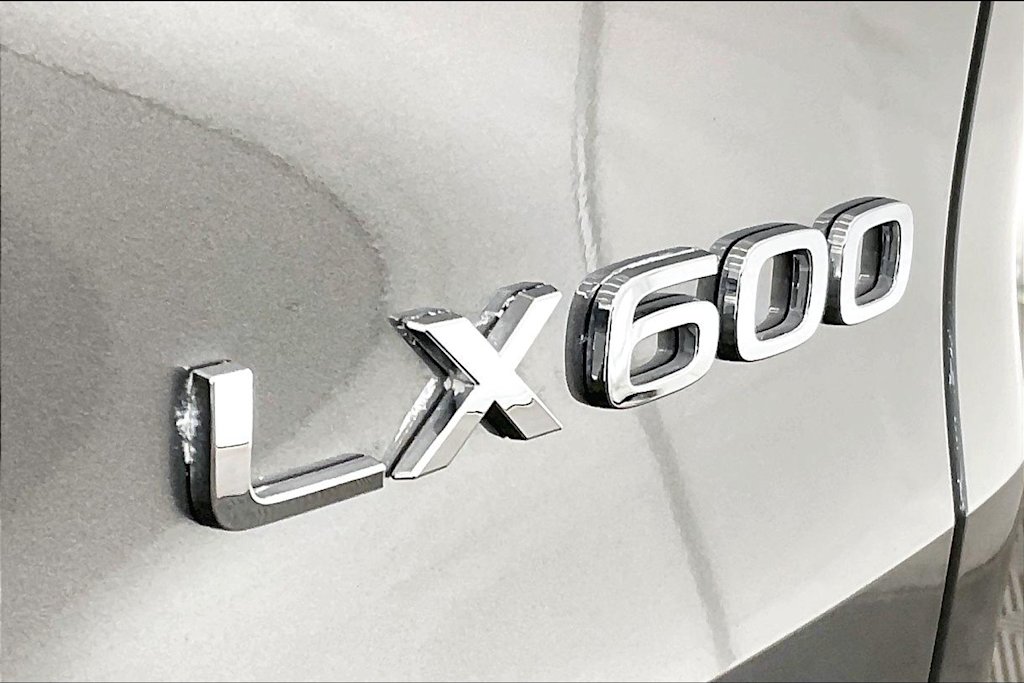 2023 Lexus LX 600 7