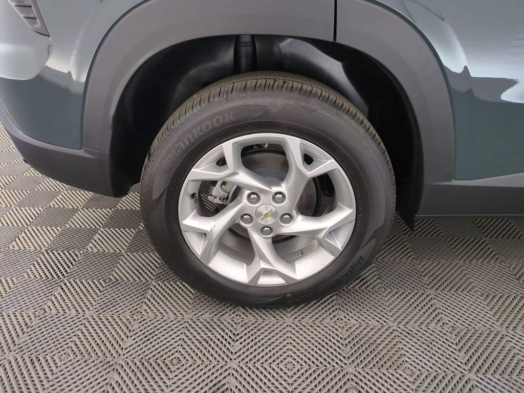 Thumbnail: 2026 Chevrolet Trax - 8