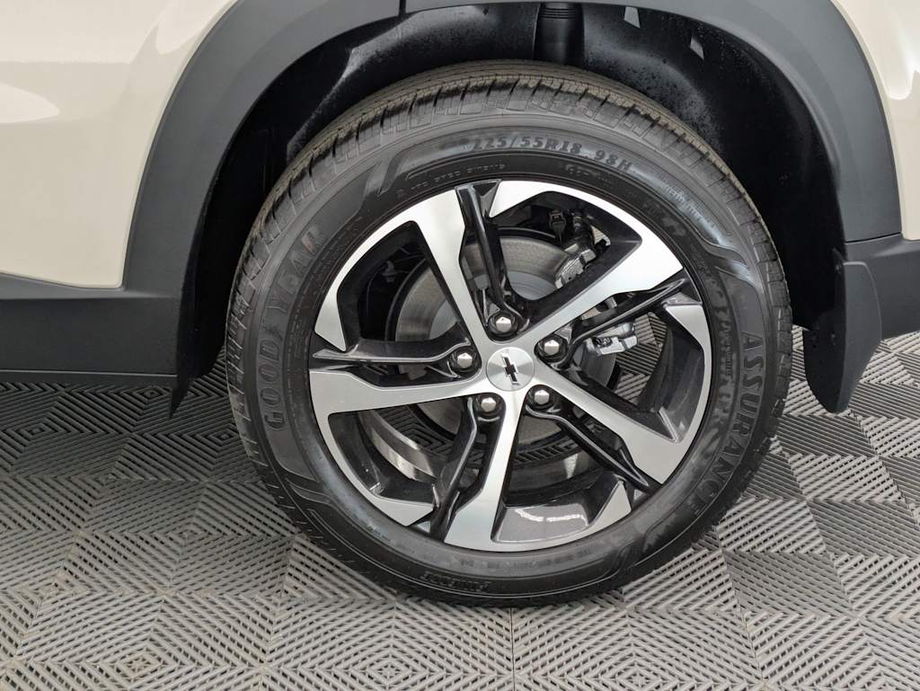 Thumbnail: 2026 Chevrolet Trax - 8